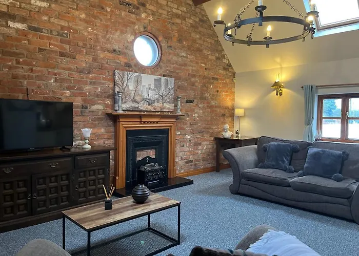 Pillory House Loft Apartment